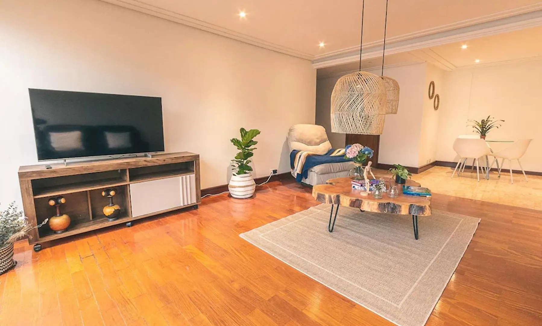 Comoda Habitacion Bano Compartido En El Poblado-A4 Medellin 0*,